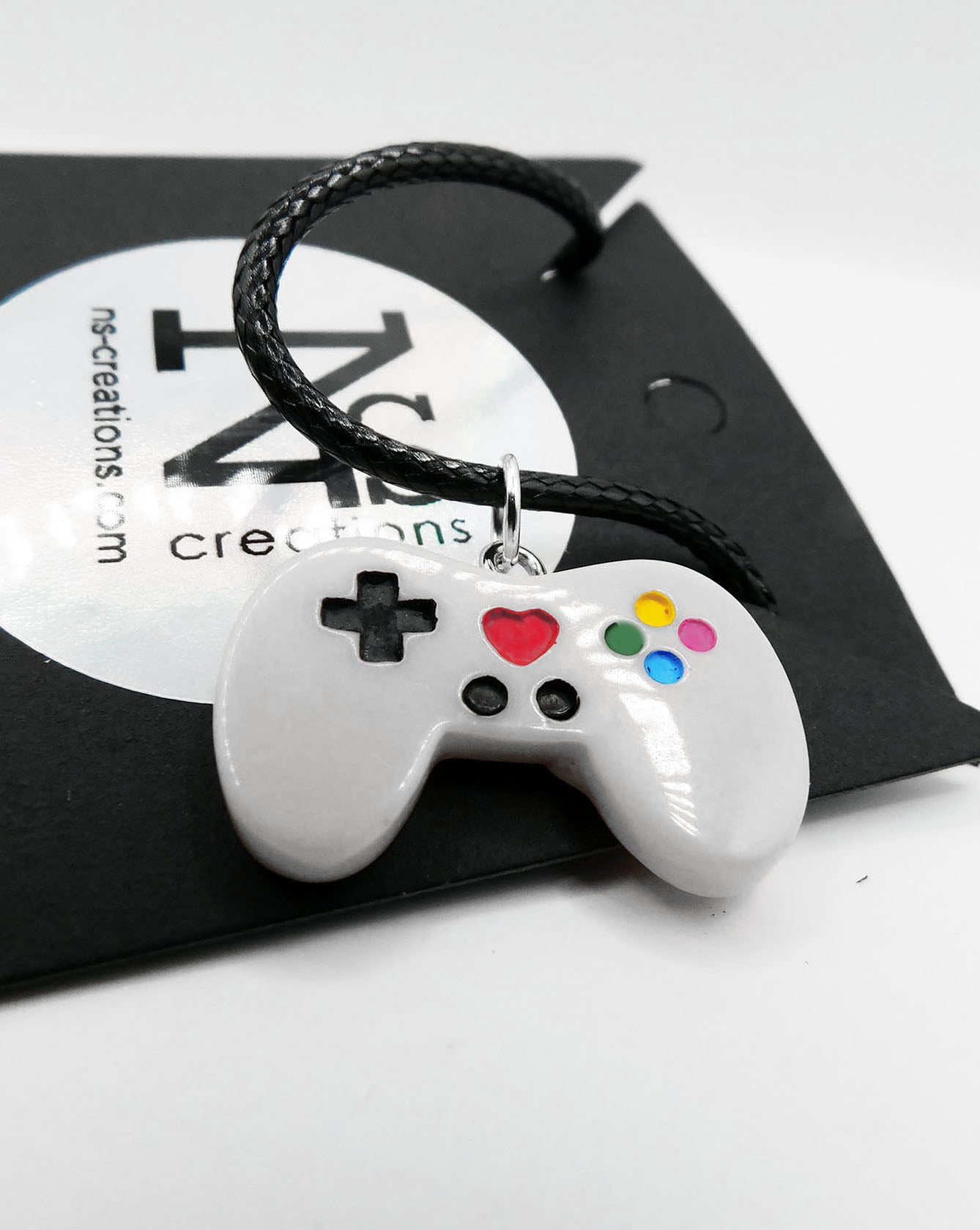 Pendentif manette de jeu vidéo