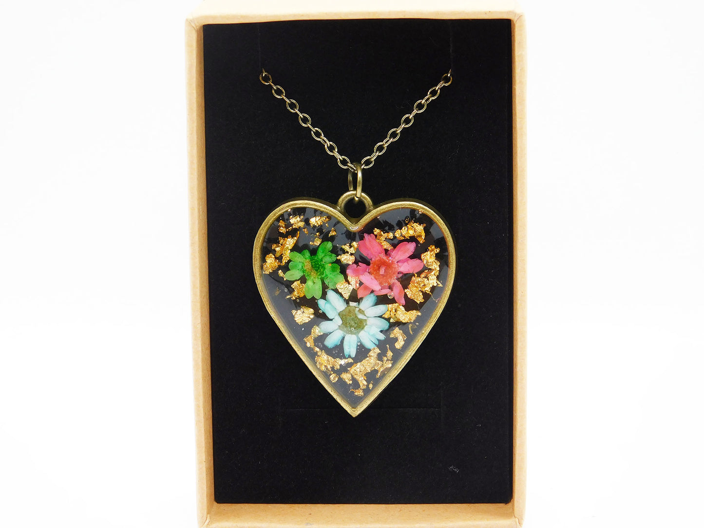 Pendentifs en cadre ouvert avec chaîne