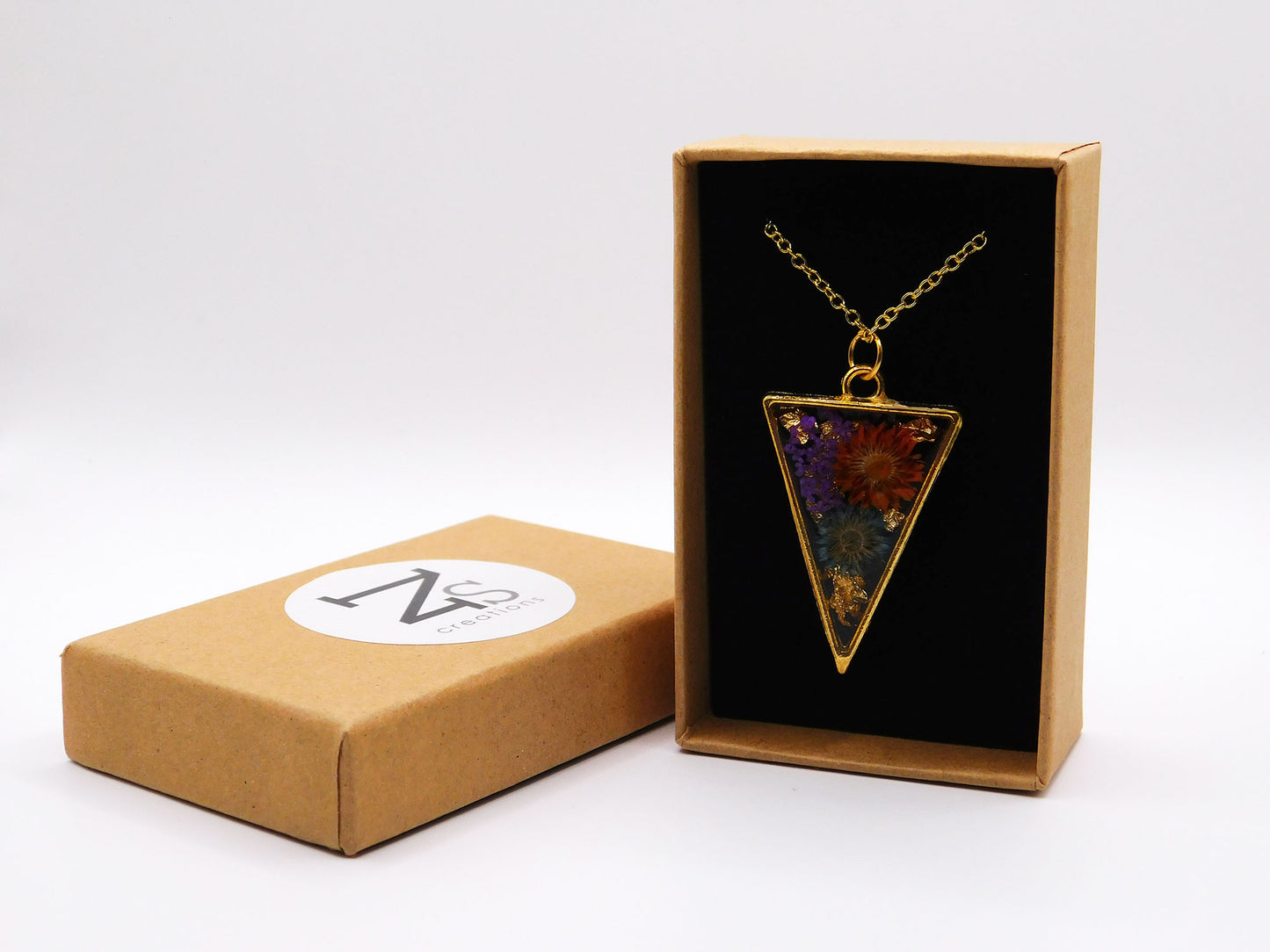 Pendentifs en cadre ouvert avec chaîne